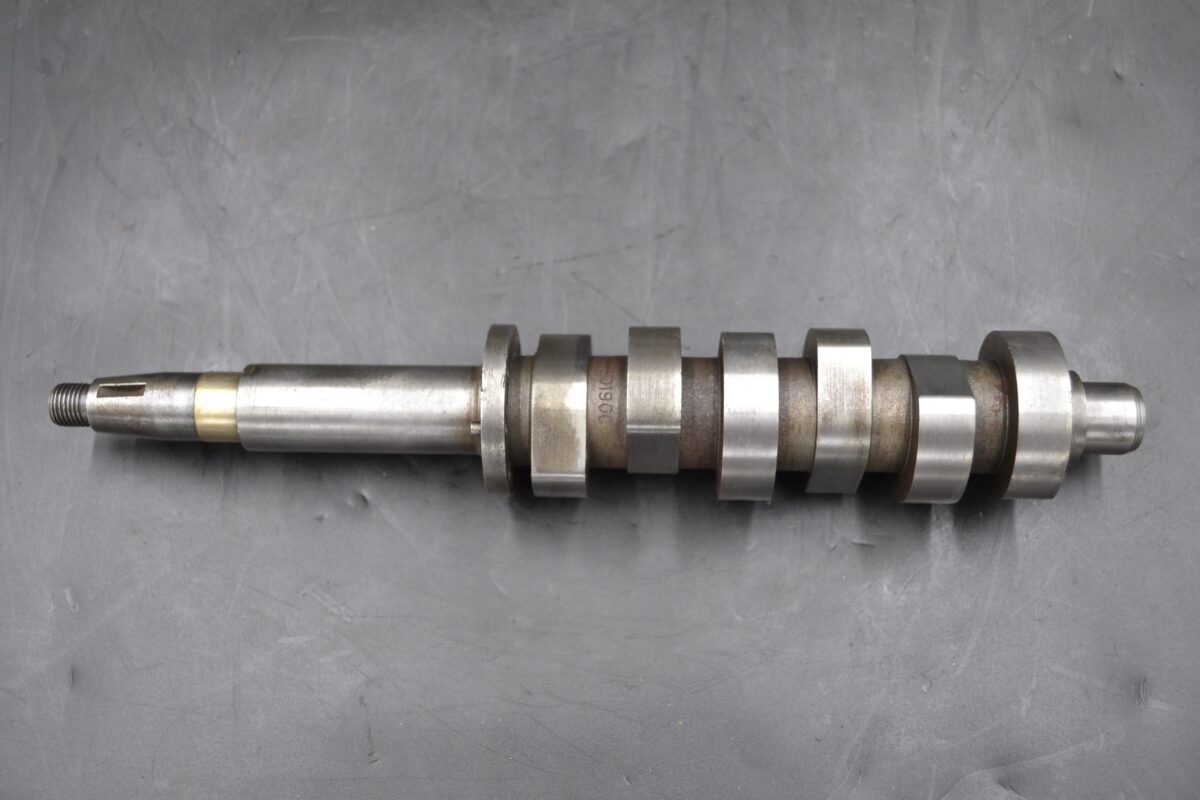 CAV/SIMMS CAMSHAFT 301900 - Image 2