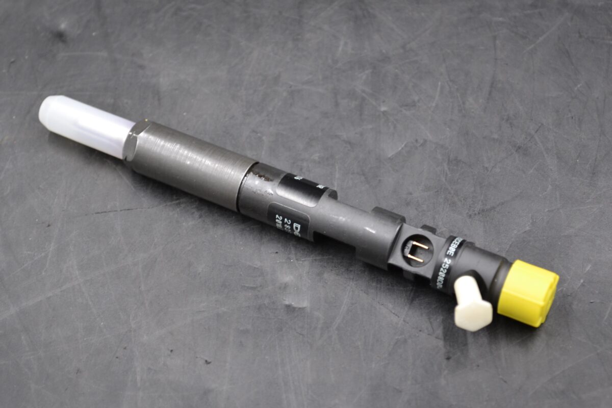 DELPHI CR INJECTOR 28232242