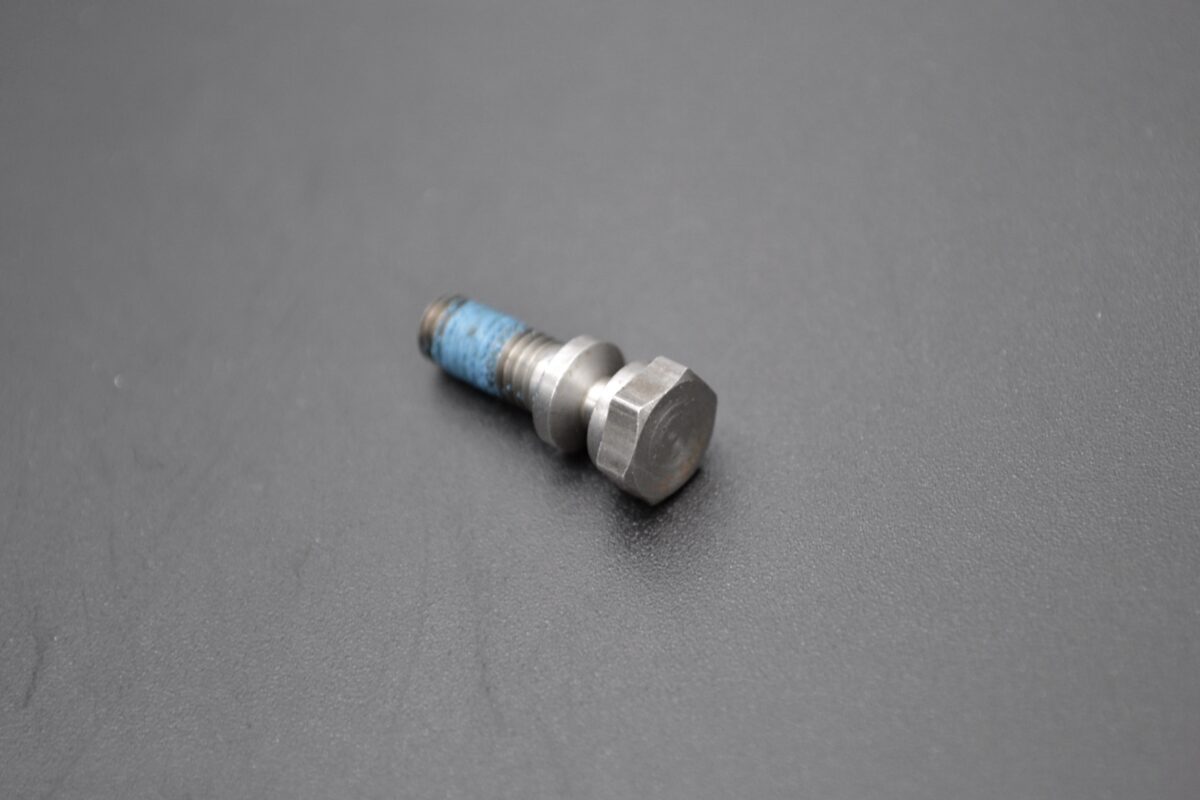 CAV/DELPHI CHEESE HEAD SCREW 514856-10