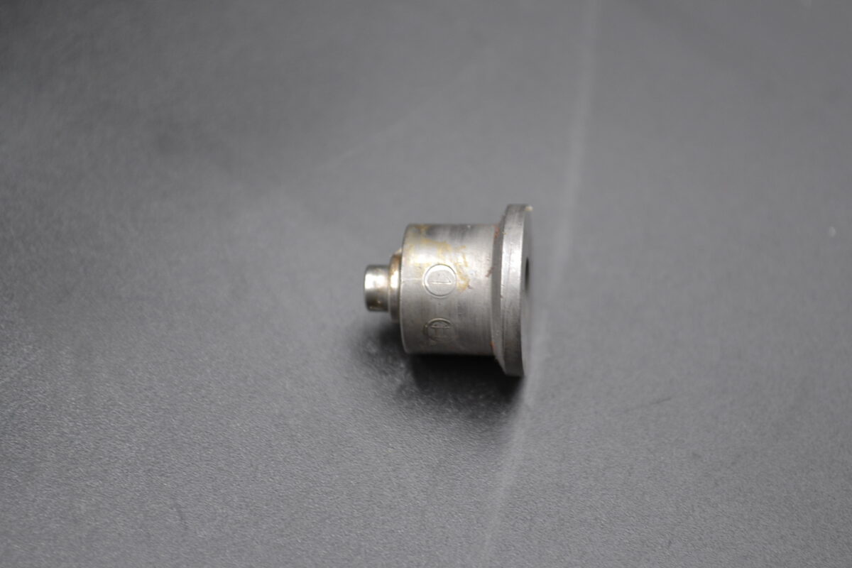 BOSCH DELIVERY VALVE ASSEMBLY 1418524034 - Image 2