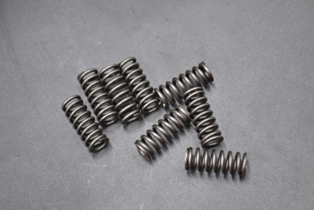 M09360 Spring DENSO SPRING 090136-1100 | Diesel Injection Parts Online